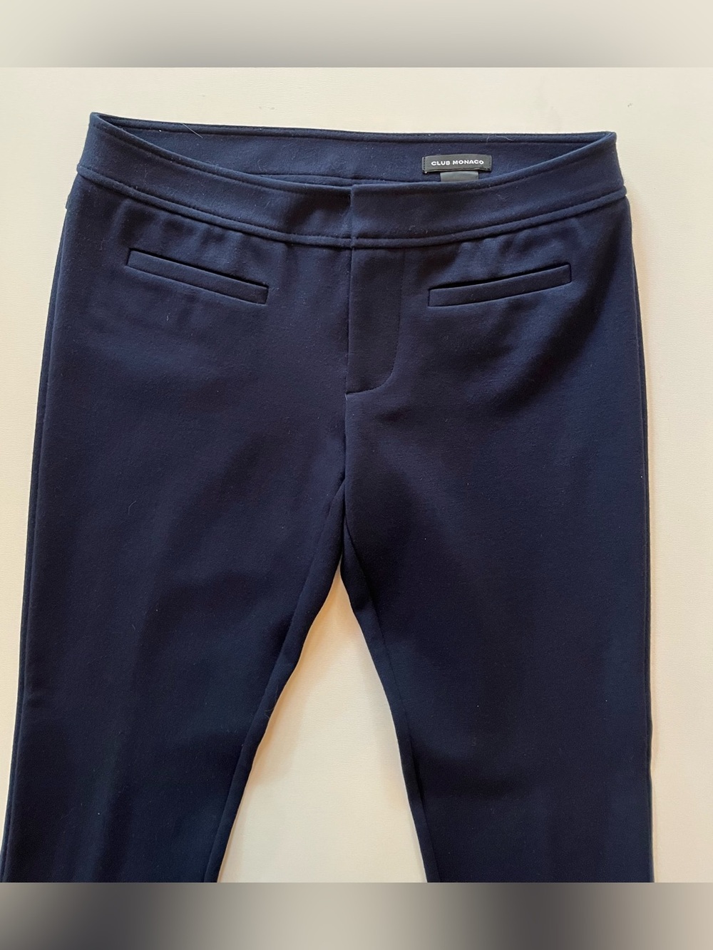 Club Monaco dark navy, heavy jersey cropped jeggings. Size 2
